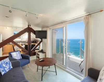 Top Floor, Sea View Apartment, Sunset Views Over Lundy